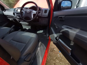 Toyota Hilux driver side